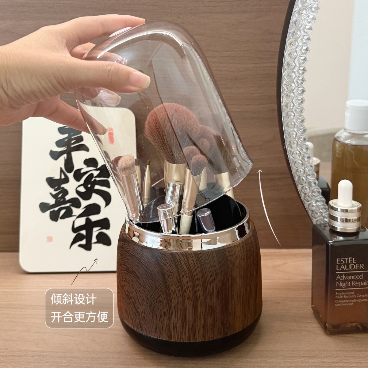 Porta Pennelli Trucco di Lusso - Luxury Skincare And Makeup Brands recensione e prezzo
